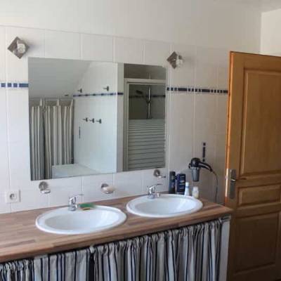 Bathroom Pierrot's House 2.JPG